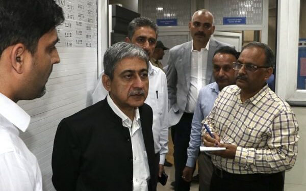 FSSAI chief reviews food testing facilities in J&K