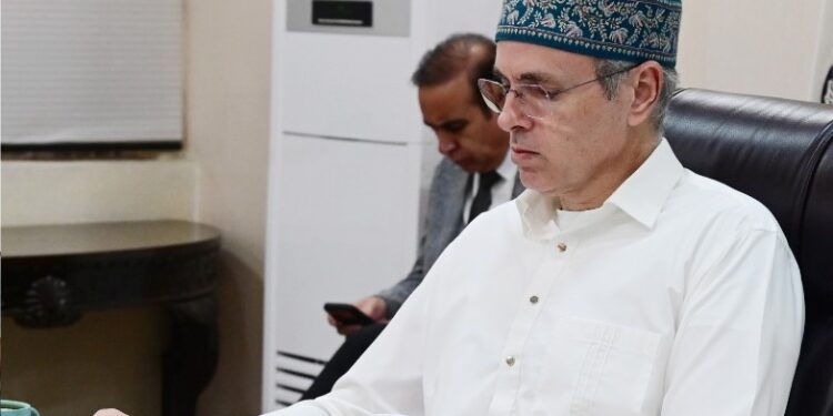 CM Omar Abdullah calls for mission-mode action to address Srinagar’s stray dog menace