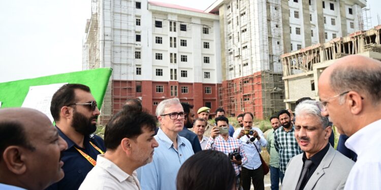 CM Omar Abdullah takes early morning tour of Srinagar to review development projects