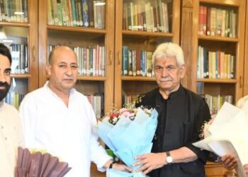 Political leaders, delegations and Principal Accountant General call on LG