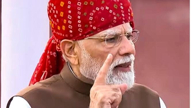 Armed Naxalism gone, need to isolate dimagi Naxals: PM Modi in I-Day speech