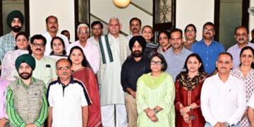 Jammu University delegation meets LG, discusses expansion plans