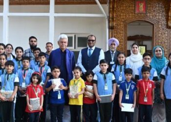 LG celebrates Raksha Bandhan with students from DPS Baramulla