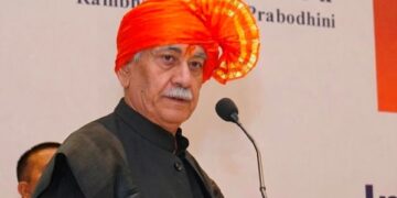 Leadership means understanding people, serving them with humility and honesty: LG Sinha