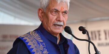 LG Sinha bats for dialogue at interfaith event