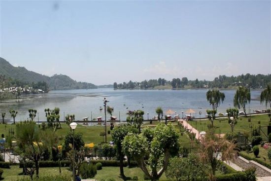 CPCB raises alarm about Manasbal lake being ‘critically polluted’ by faecal matter