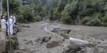 Flash floods hit Chatroo; schools shut in Kishtwar, Doda, Ramban