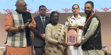President of India confers National Handloom Award on two master weavers from Kanihama