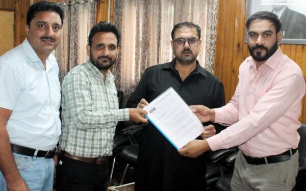 Satish Sharma reviews issues related to food supplies, transport, sports infrastructure