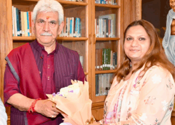 LG meets DGPC Anantnag delegation, young BJP leader and FICCI FLO member