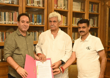LoP Sunil Sharma, filmmaker Siddharth Kak call on LG Sinha; students of The Asian School visit Lok Bhavan