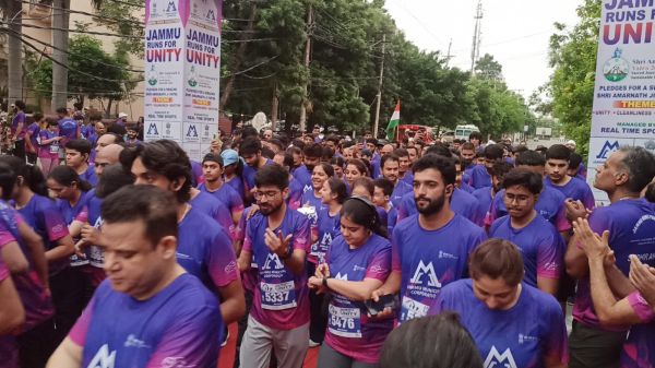 Thousands take part in ‘Jammu Runs for Unity’ marathon