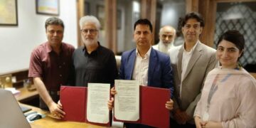 J&K Bank signs salary package MoU with GK Communications