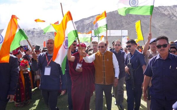 Ladakh LG disburses ₹1.10 crore incentive to over 1,200 Pashmina herders