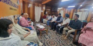 Ashok Koul reviews BJP Morchas’ outreach programmes in Kashmir