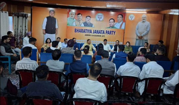 BJP reviews Seva Sankalp Abhiyan in Kashmir