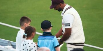 From Sheeri to The Oval: Auqib Nabi’s fearless rise continues in county cricket