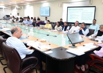 CM calls for job-oriented skill training, says J&K must prepare youth for jobs beyond govt sector