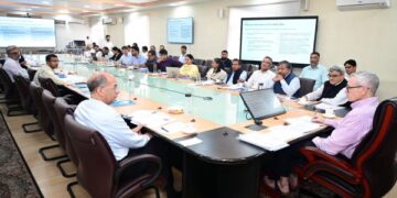 CM calls for job-oriented skill training, says J&K must prepare youth for jobs beyond govt sector