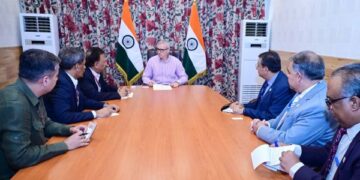 CM meets individuals, deputations at Civil Secretariat