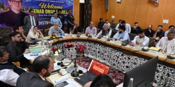 CM reviews Pulwama development, launches projects worth ₹86 crore