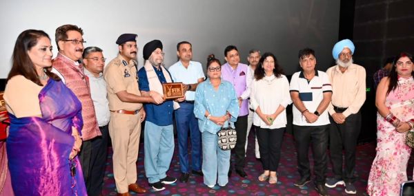 Dogri filmmakers, artists honoured during IFFJK events in Jammu