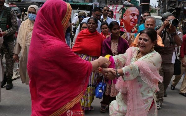 Kashmiri Pandits celebrate Janmashtami with religious fervour in Srinagar