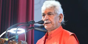 Need to ensure dividends of IT boom reach children in border villages: LG Sinha