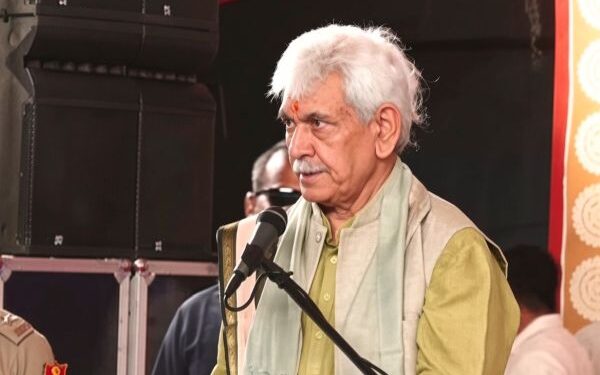 LG attends Shiv Mahapuran Katha in Raebareli