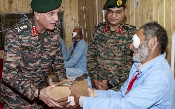 Army Chief visits Tangdhar, interacts with patients at mega eye surgery camp