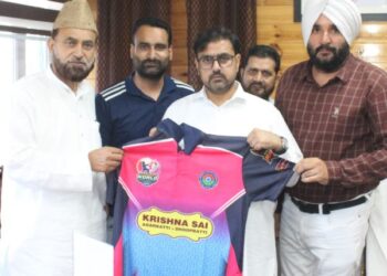 Satish Sharma launches Hyderabad Hawks jersey ahead of para cricket league