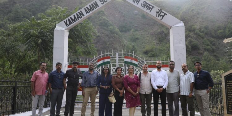 Kerala media delegation visits NHPC hydropower projects in Uri