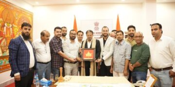 Kashmir media delegation meets Puducherry Lt Governor
