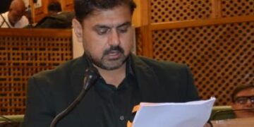 Govt approves six free gas cylinders for AAY families