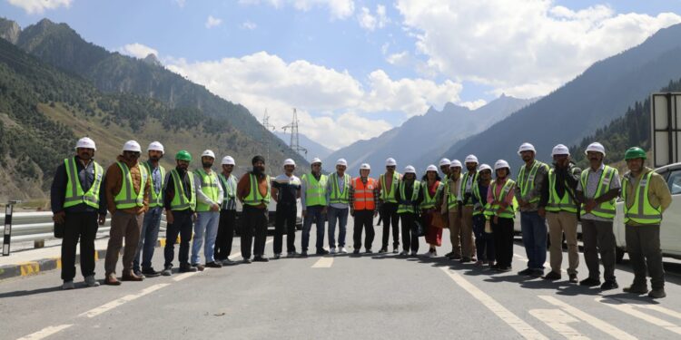 Media delegation visits Zojila tunnel, briefed on strategic connectivity project