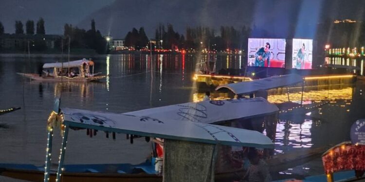 Floating cinema draws huge crowds as IFFJK brings cinema to Dal Lake: Officials