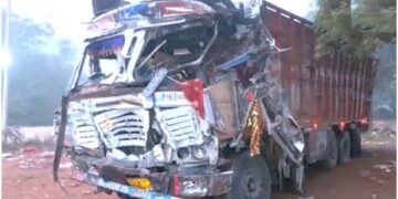 15 killed as truck mows down devotees outside Gwalior temple