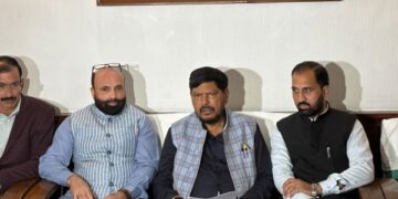 Athawale highlights welfare schemes during Srinagar visit