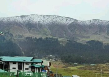 Snowfall in Gulmarg’s higher reaches; rain, snow likely on Oct 13–14