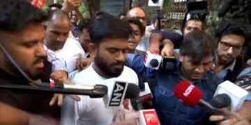 Abhijeet Dipke, Neha Bora detained on way to ‘Lehra Do Tiranga’ protest
