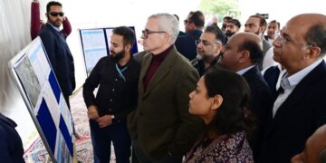 CM inaugurates projects, lays foundation stones worth ₹58.26 crore in Ganderbal