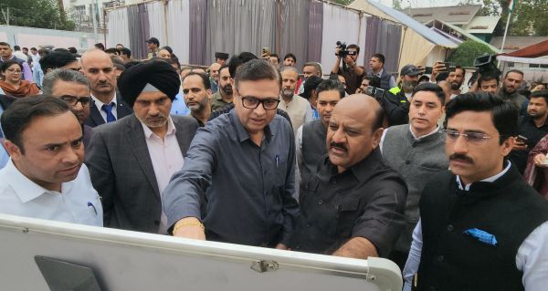Deputy CM lays foundation stone for facilities at Rajbagh silk factory