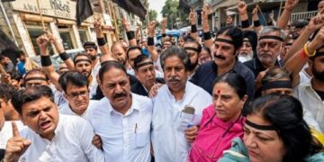 Congress protests in Jammu; leaders allege curbs on opposition
