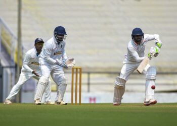 J&K bowled out for 120, MP take 135-run lead on Day 2