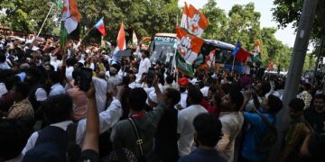 Delhi traders protest demanding postponement of INDIA bloc rally until after Diwali