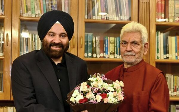 Rajya Sabha MP, CM’s adviser call on LG Sinha