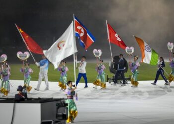 Dazzling light and musical show brings curtains down on Aichi-Nagoya Asian Games