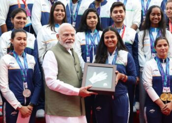 PM meets Asian Games medal winners; reiterates resolve to host 2036 Olympics