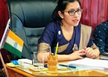 Secretary Tourism reviews facilities at Royal Springs Golf Course