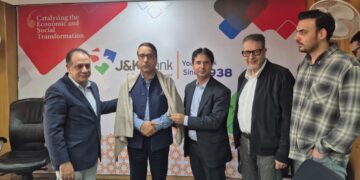 J&K Bank felicitates JKPICCA president for agri-infrastructure efforts